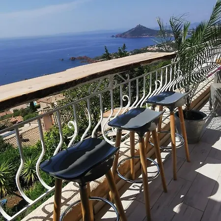 Rubis-vue A Couper Le Souflle * Saint-Raphael (Var)