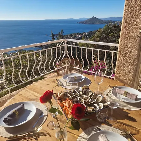 Rubis-vue A Couper Le Souflle Saint-Raphaël