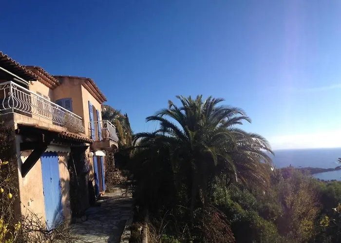 Rubis-vue A Couper Le Souflle Saint-Raphaël