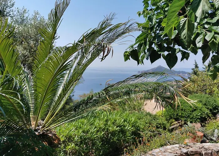 Rubis-vue A Couper Le Souflle * Saint-Raphaël